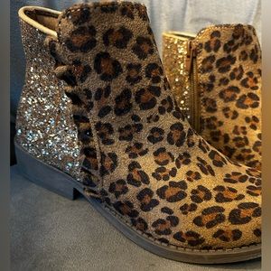 Size 13 Olive and Edie Boots